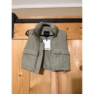 Pull & Bear NWT Crop Puffer Vest Tan Beige Women's S